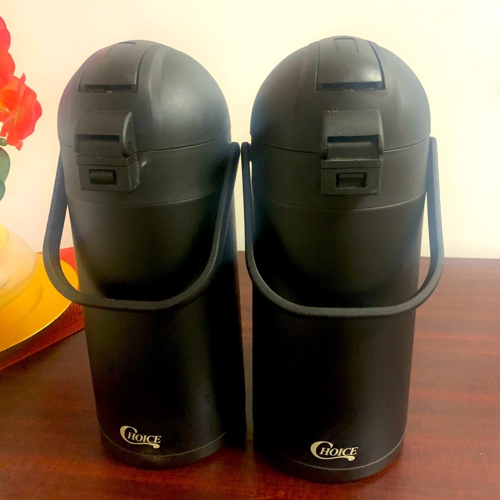 Two Choice Coffee (beverage) Carafes